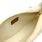 Louis Vuitton Shoulder Bag — view 6