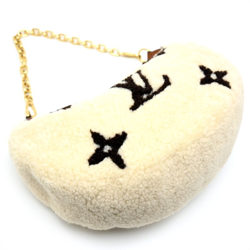 Louis Vuitton Shoulder Bag — view 4
