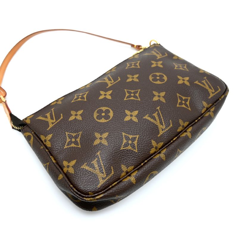 Louis Vuitton Shoulder Bag — view 4