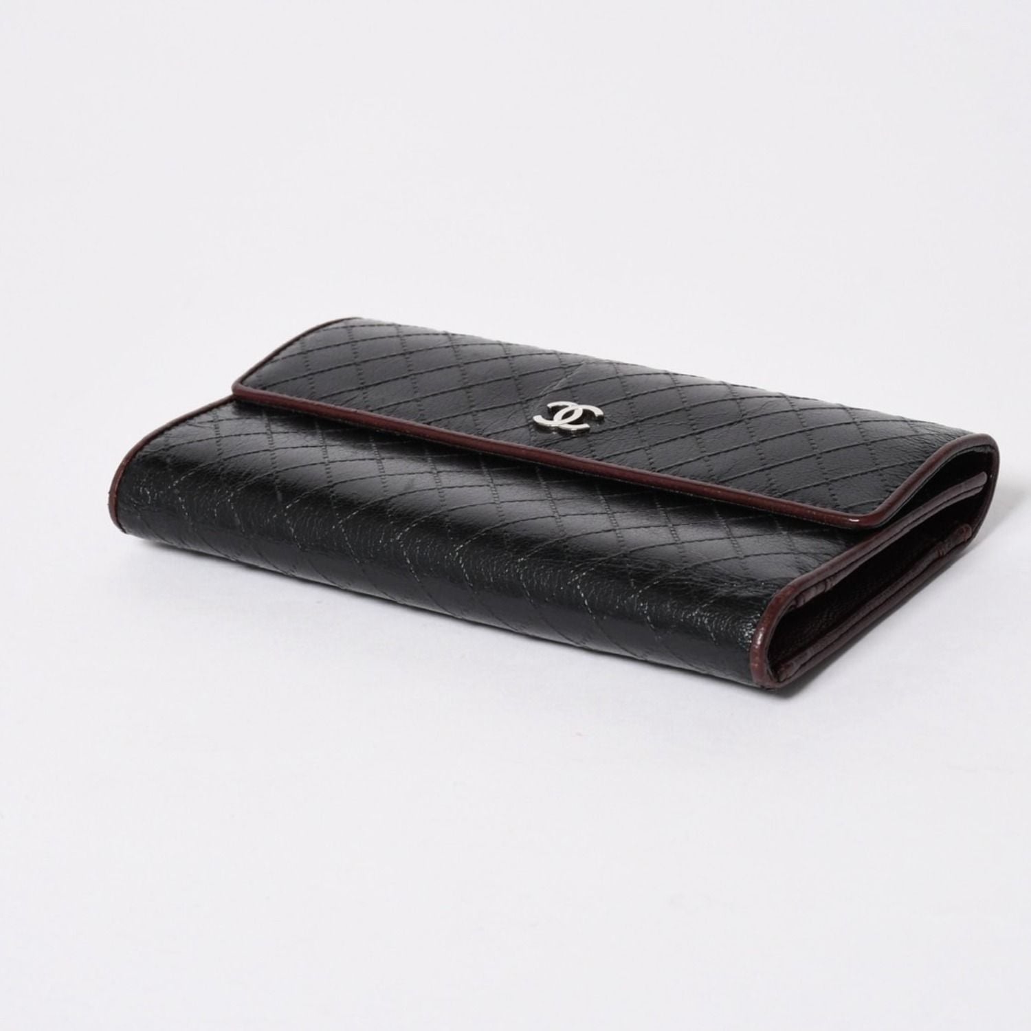 Chanel Bicolor Wallet CC Logo Calfskin Black Bordeaux Silver — view 5