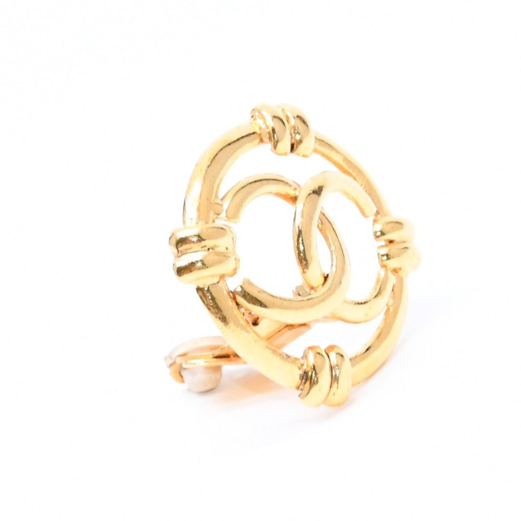 Chanel Earrings CC Logo 93 Gold — view 3