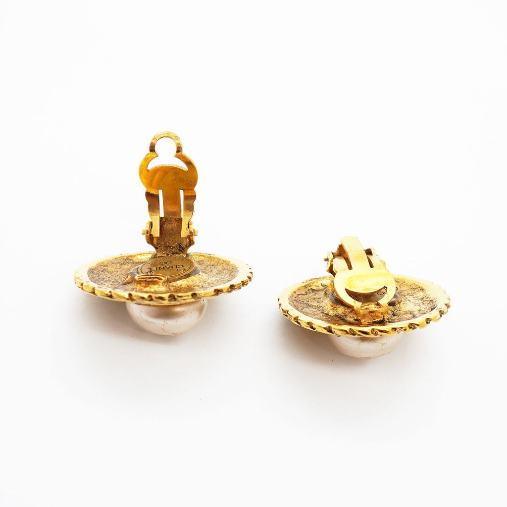 Chanel Earrings Vintage Round Circle Gold Plated Faux Pearl — view 3