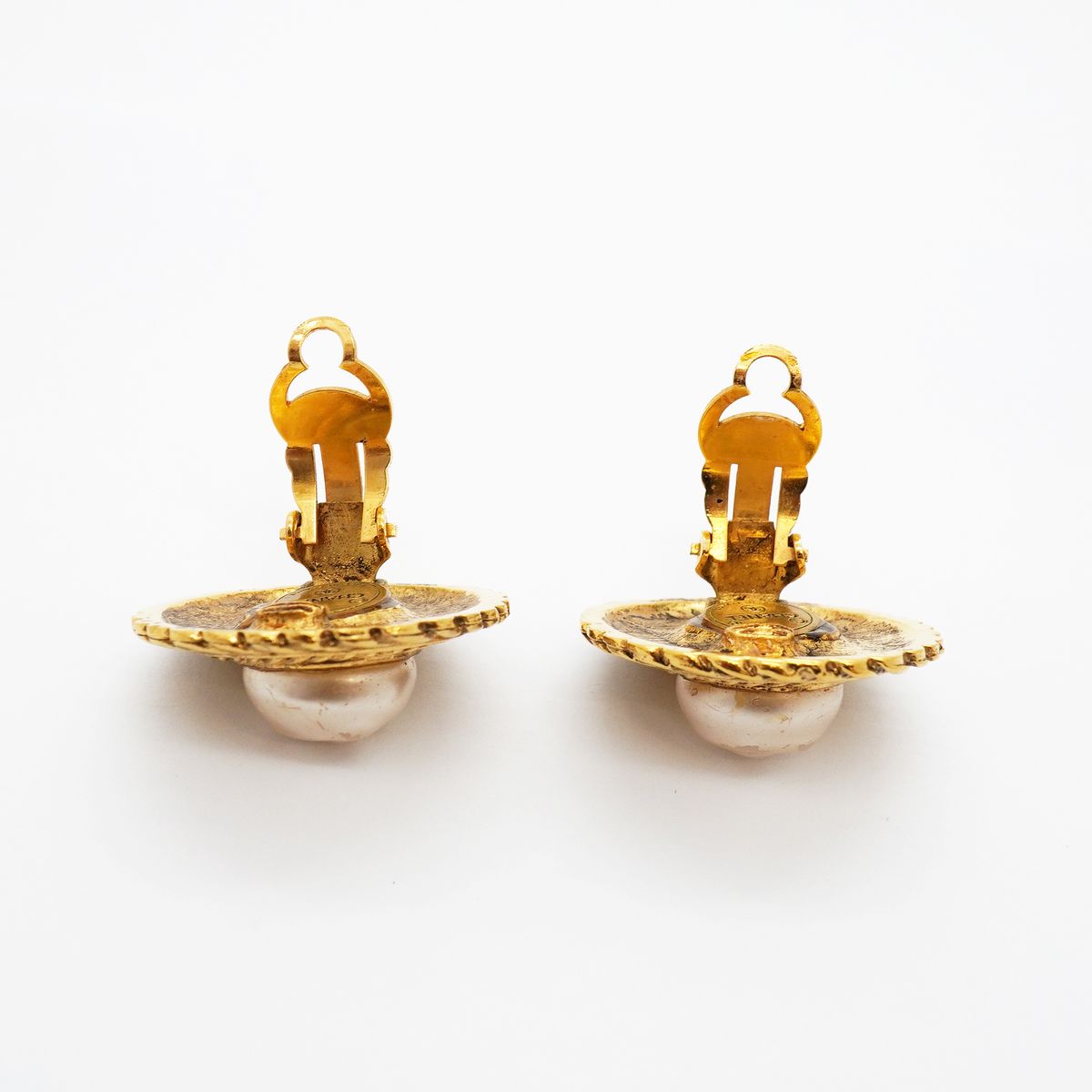 Chanel Earrings Vintage Round Circle Gold Plated Faux Pearl — view 7