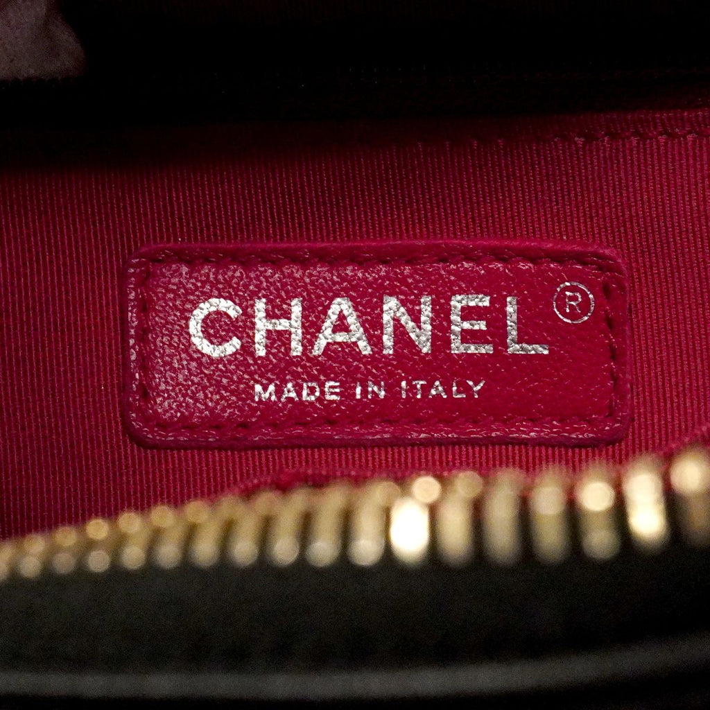 Chanel Shoulder Bag Gabrielle Leather Black Gold Silver — view 5