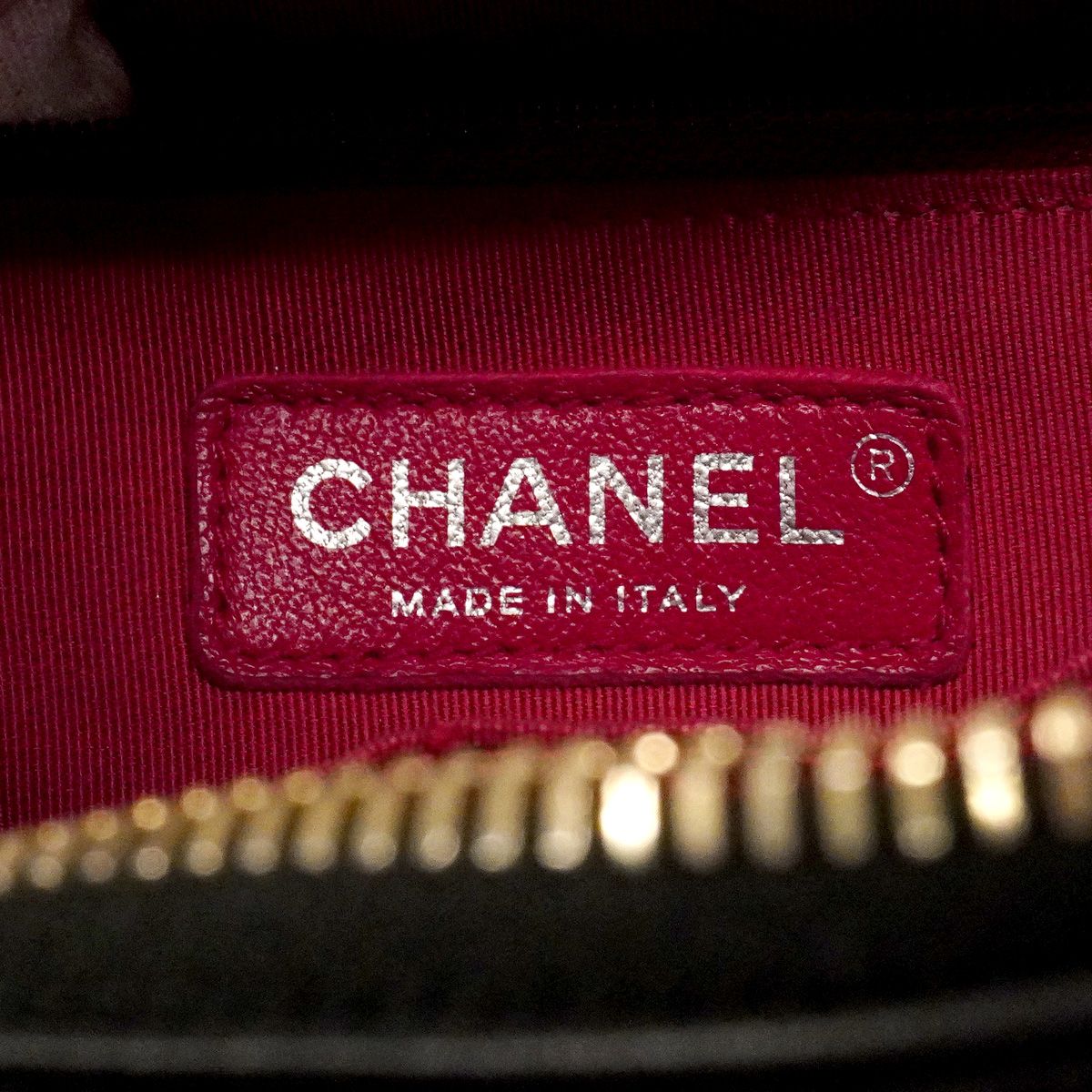 Chanel Shoulder Bag Gabrielle Leather Black Gold Silver — view 5