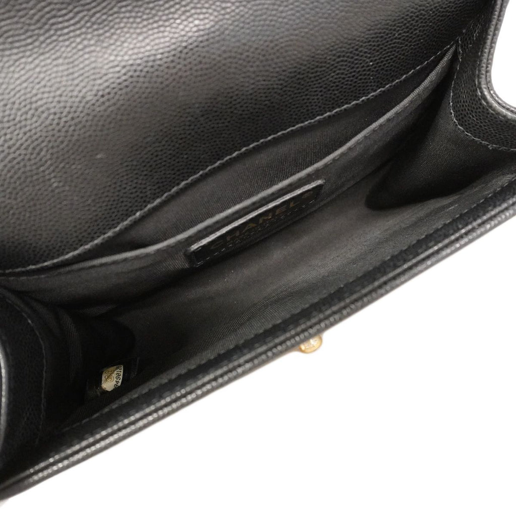 Chanel Shoulder Bag Boy Caviar Leather Black Gold — view 4