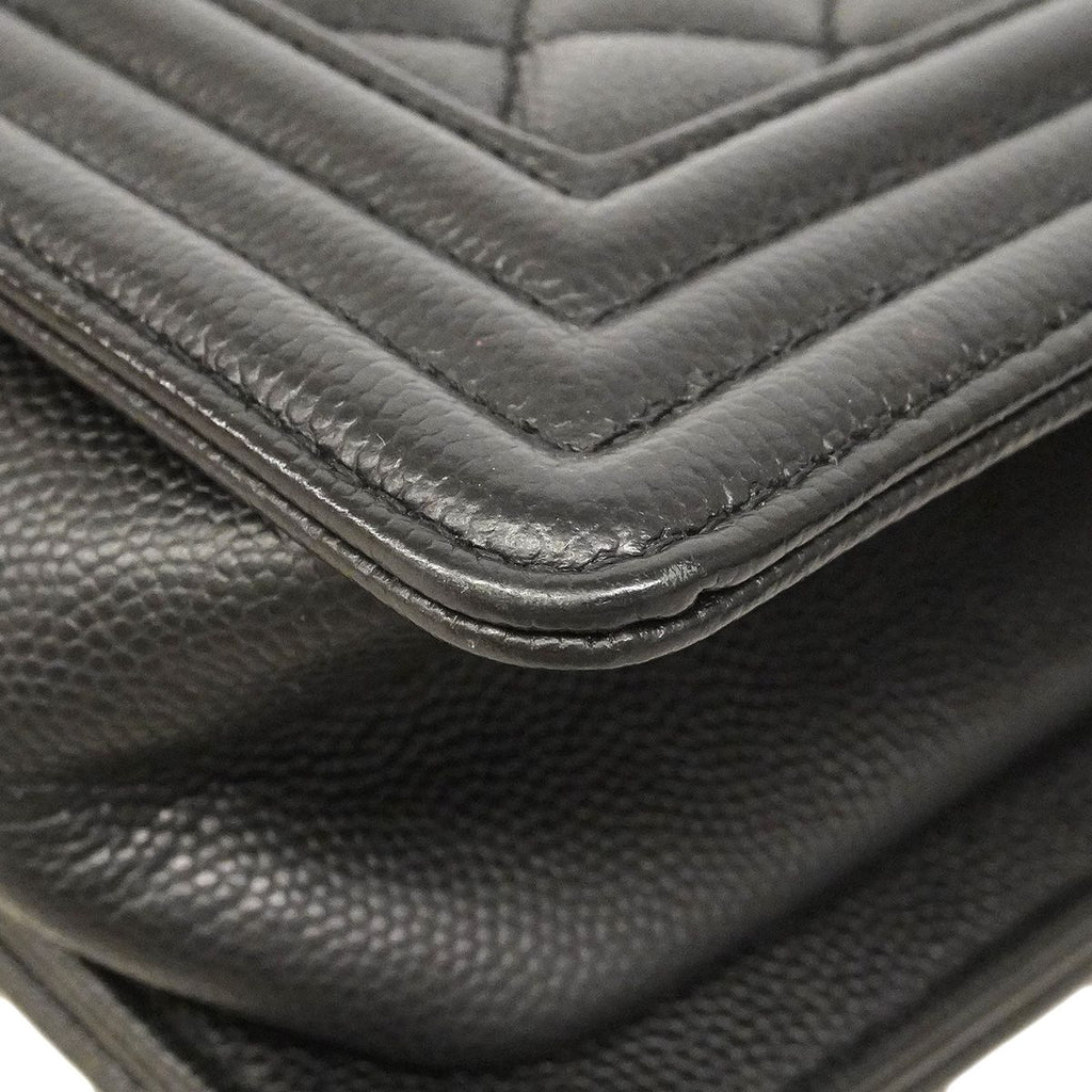 Chanel Shoulder Bag Boy Caviar Leather Black Gold — view 6