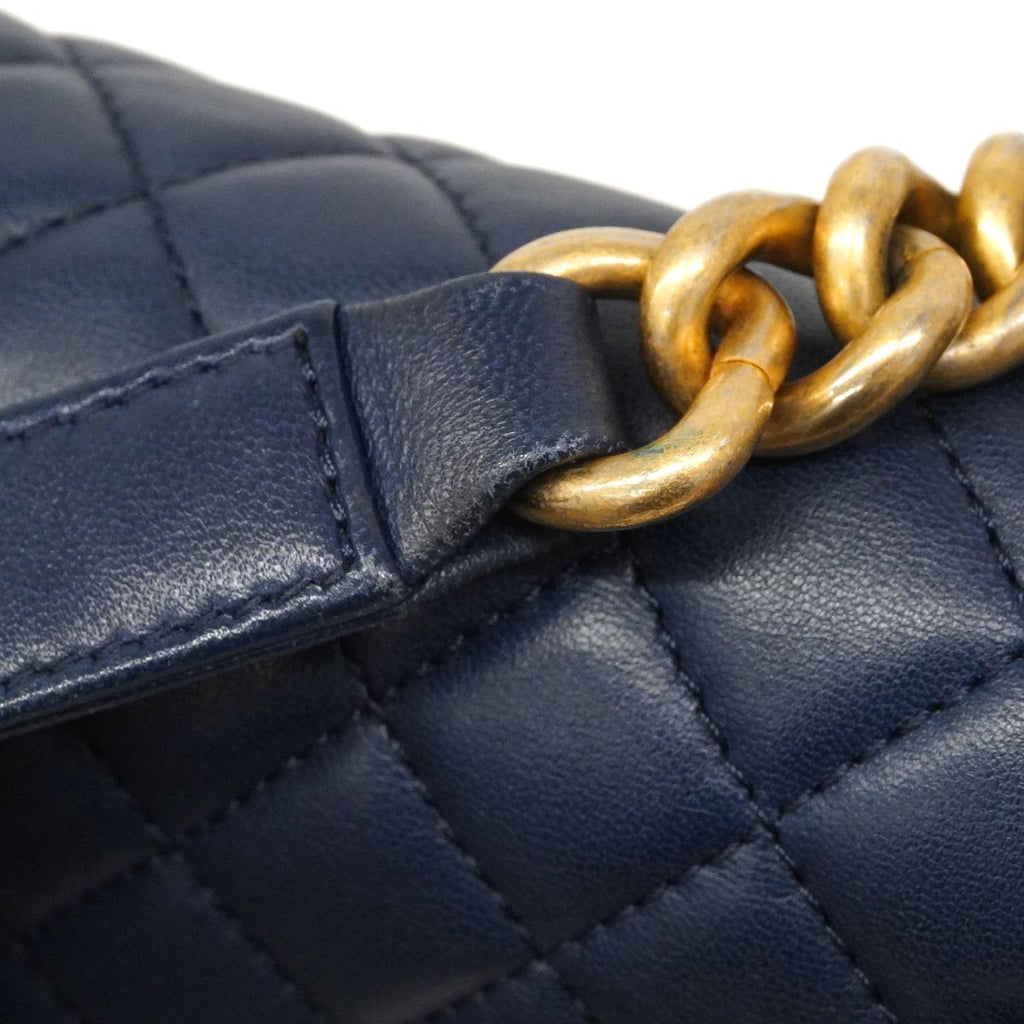 Chanel Shoulder Bag Boy Lambskin Navy Gold — view 7