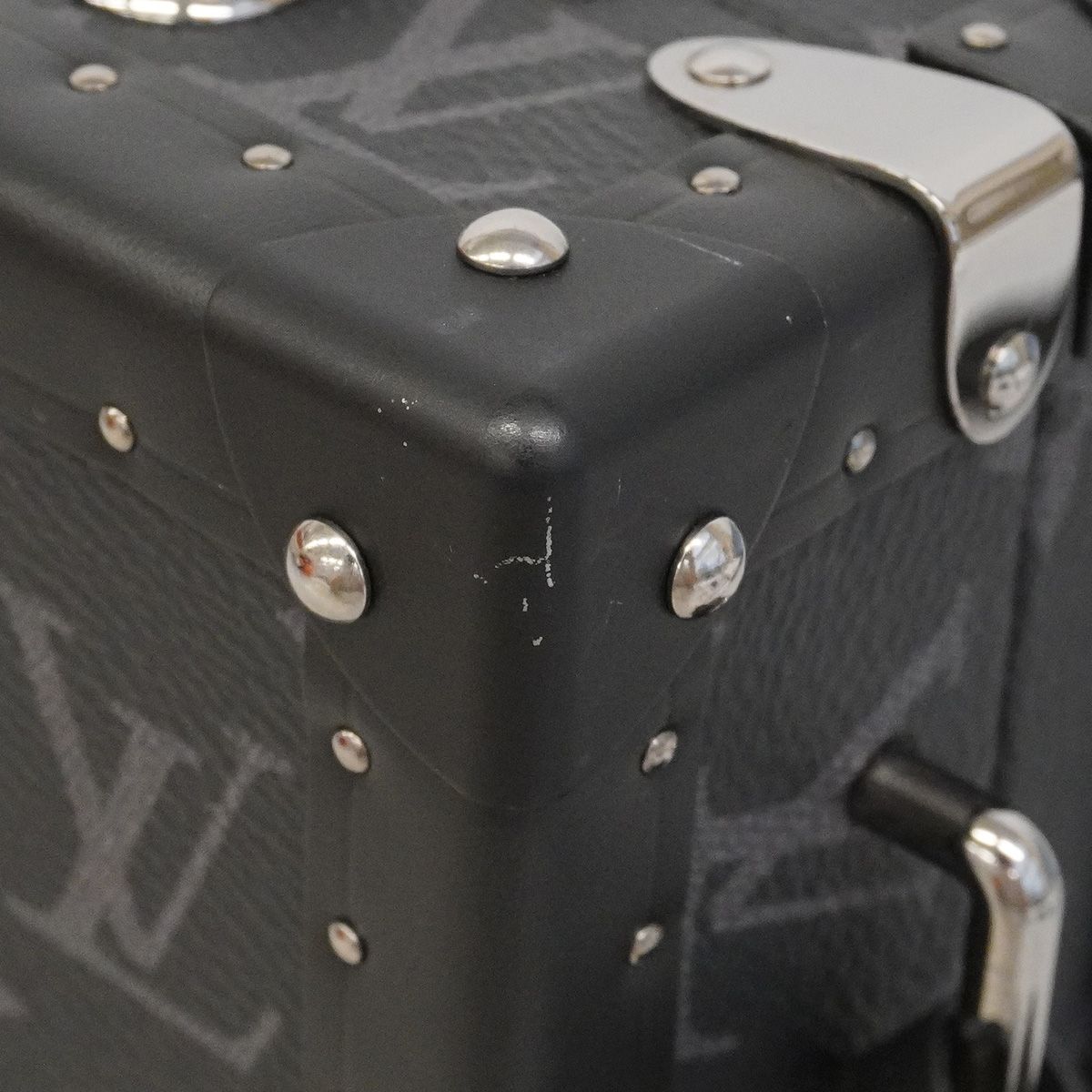 Louis Vuitton Shoulder Bag Monogram Eclipse Clutch Box Black — view 7