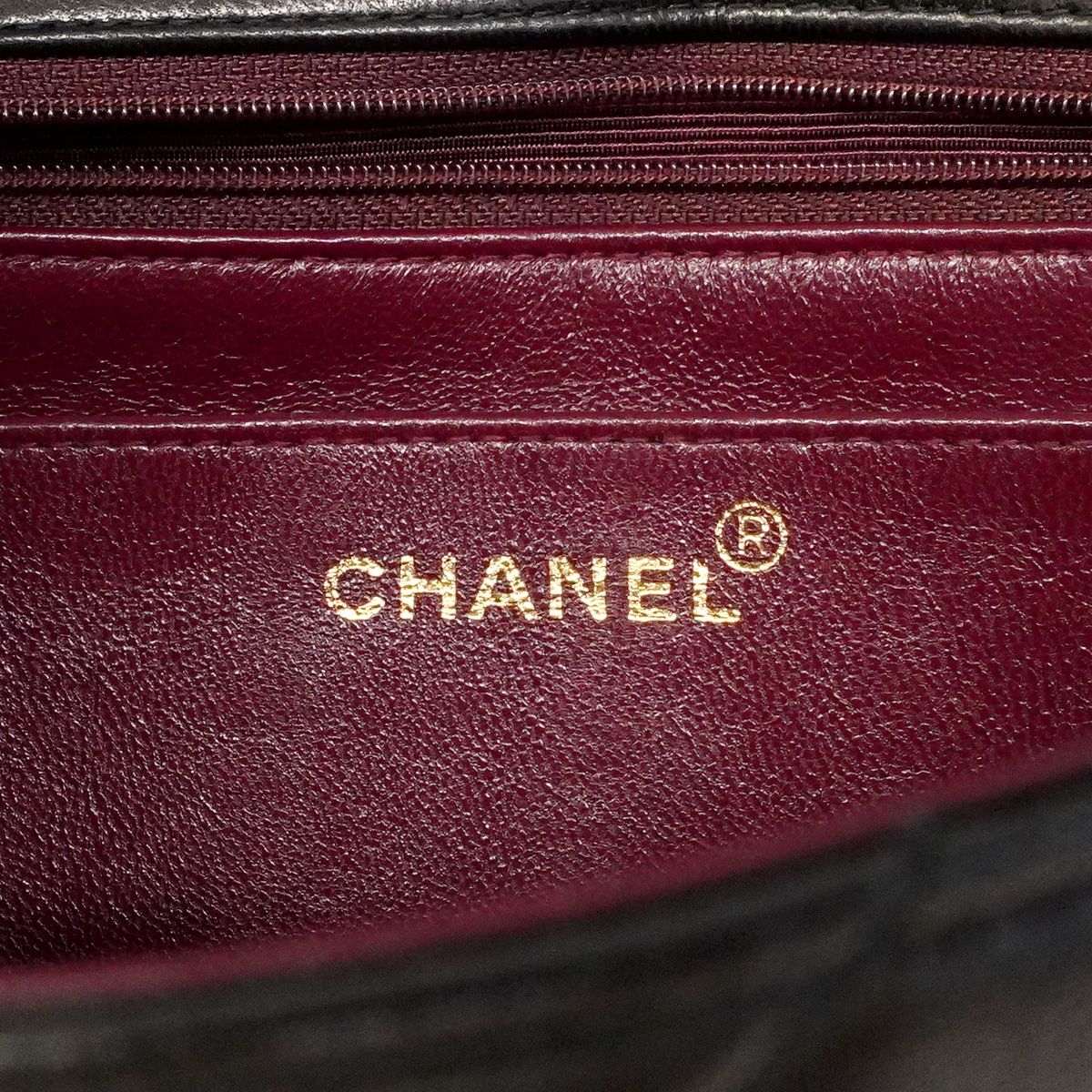 Chanel Shoulder Bag Diana Lambskin Black Gold — view 5