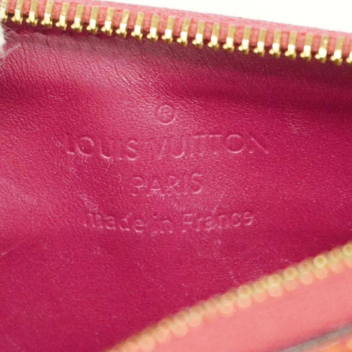 Louis Vuitton Coin Purse Vernis Pochette Cles NM Rose Indien — view 4