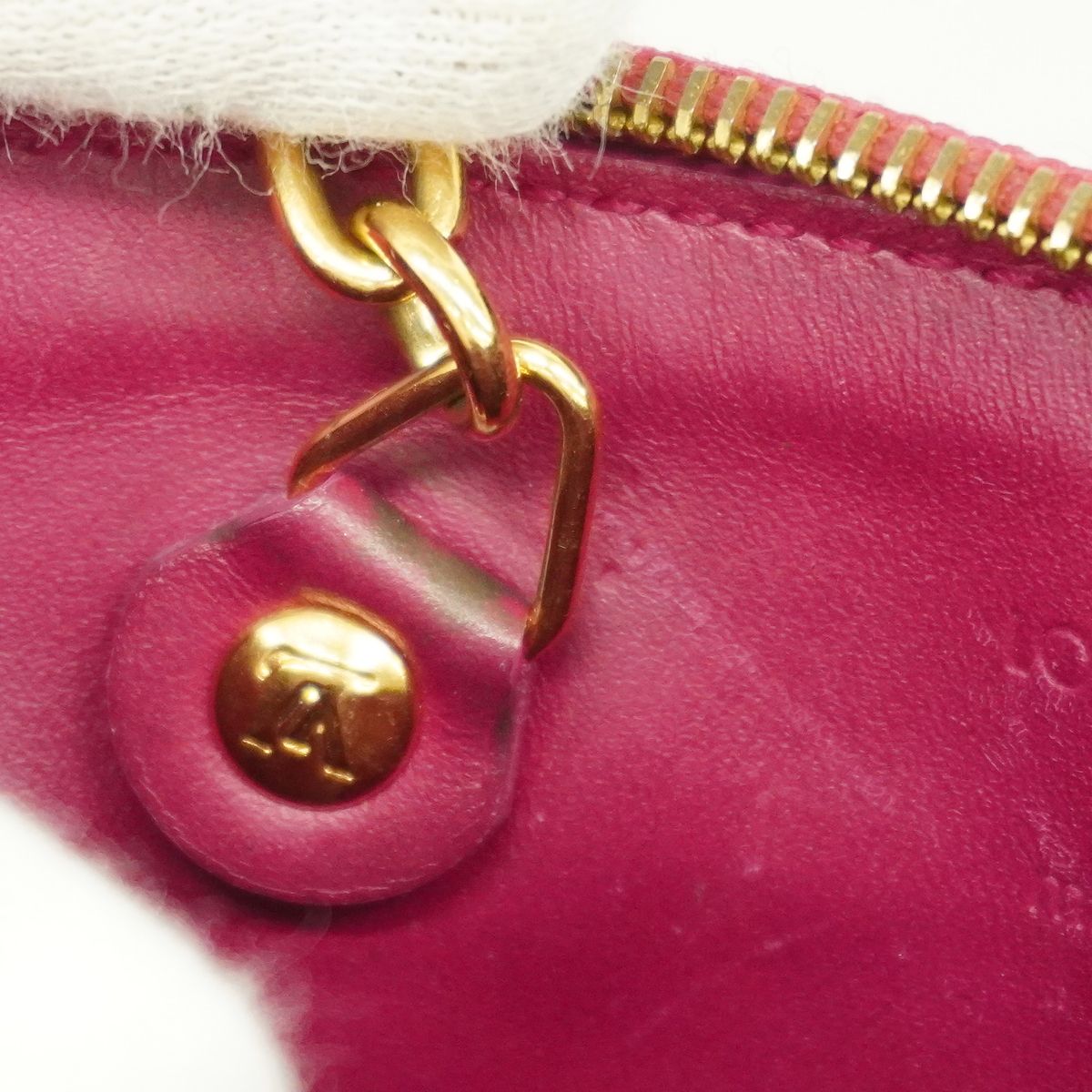 Louis Vuitton Coin Purse Vernis Pochette Cles NM Rose Indien — view 7