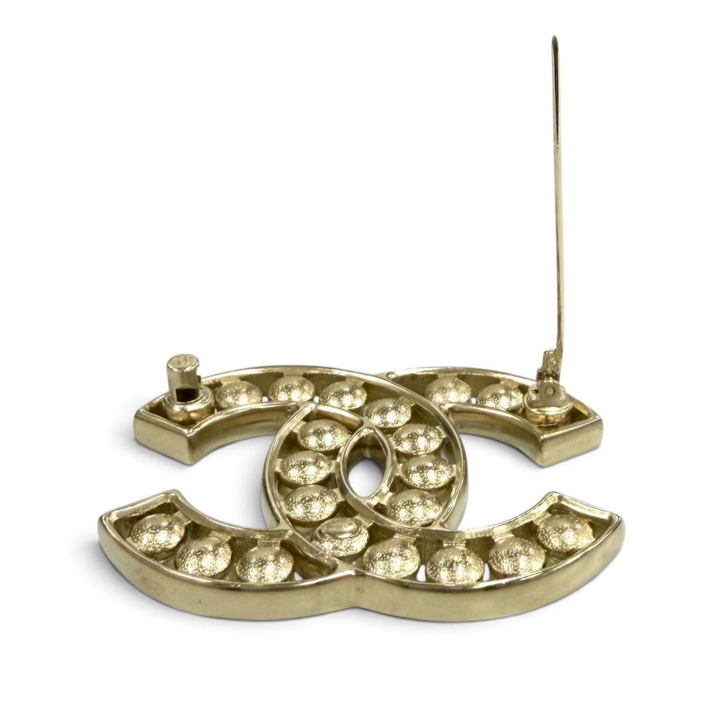 Chanel CC Logo Faux Pearl Brooch White Gold — view 5
