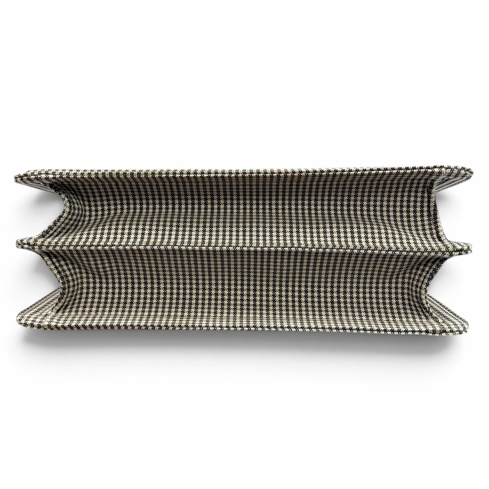 Fendi Peekaboo ISeeU Medium Canvas Houndstooth Lining Zucca Pattern Leather — view 6