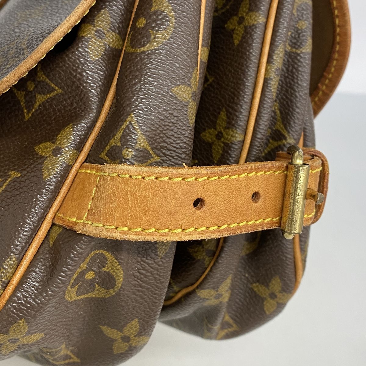 Louis Vuitton Shoulder Bag Monogram Saumur 30 Brown — view 8
