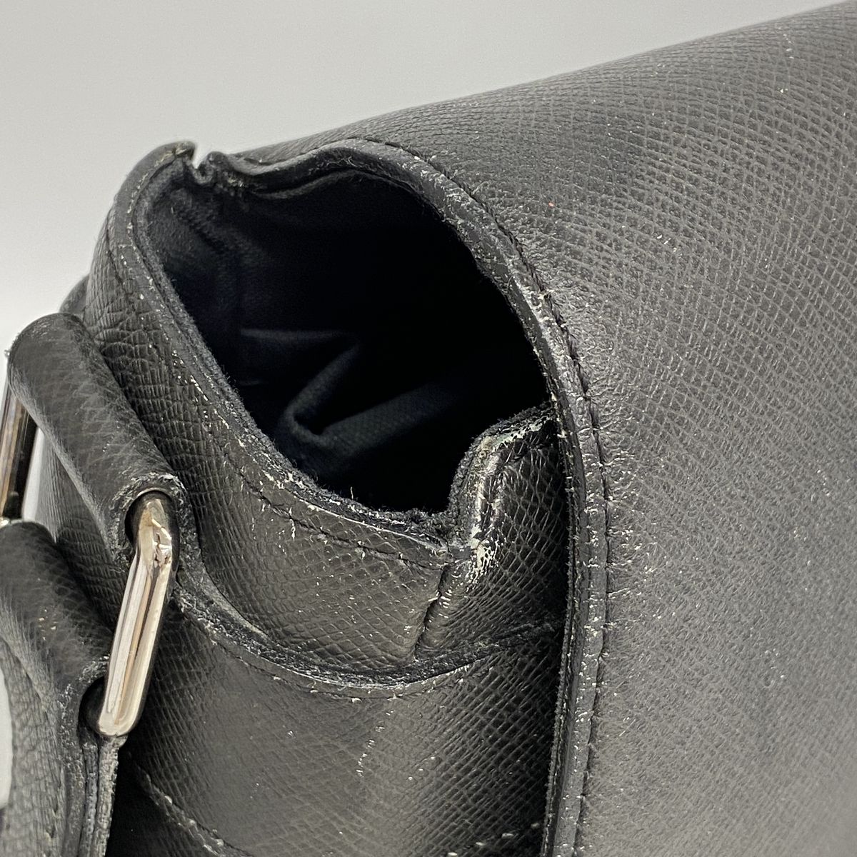 Louis Vuitton Shoulder Bag Taiga Roman GM Ardoise — view 7