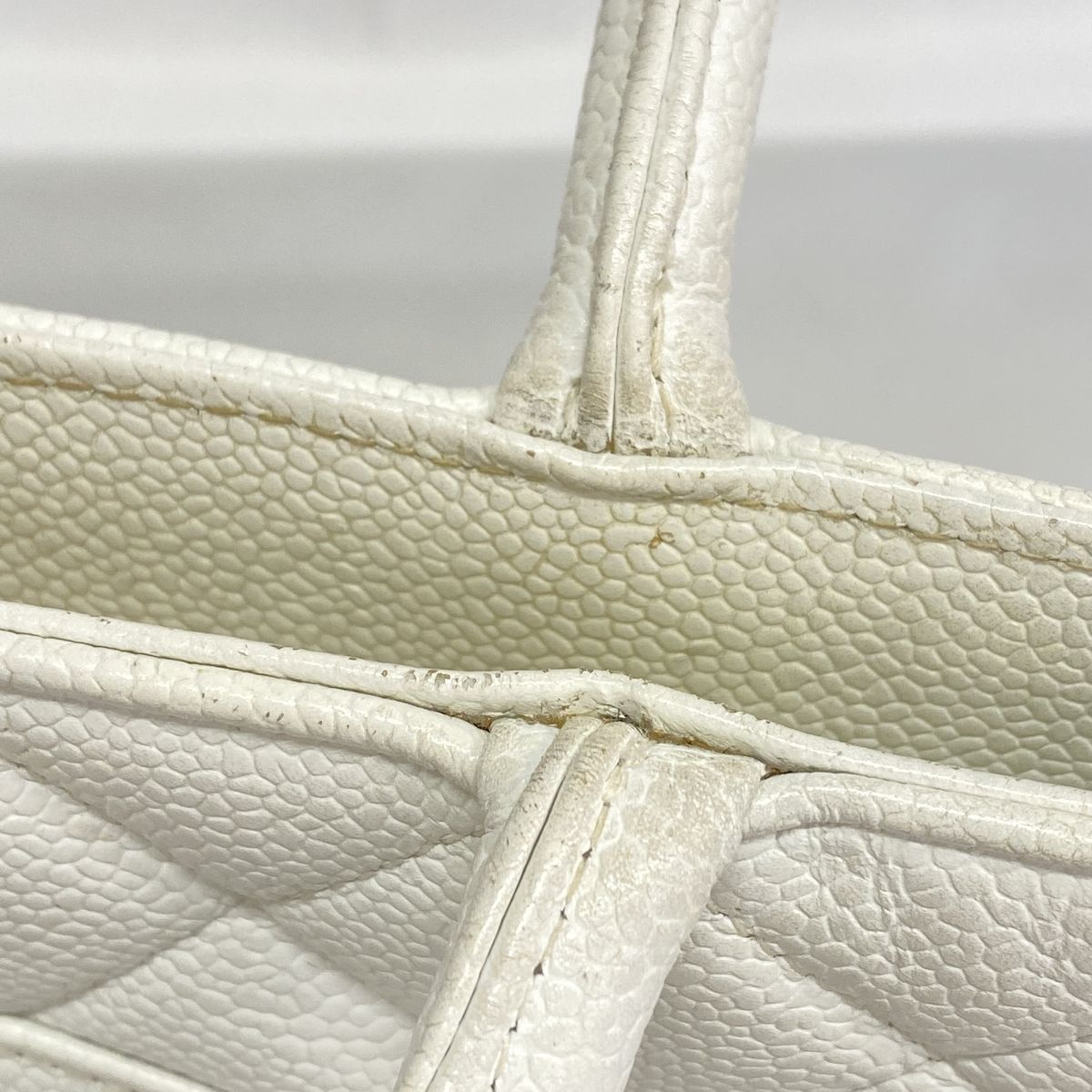 Chanel Tote Bag Reissue Caviar Leather White Gold — view 8