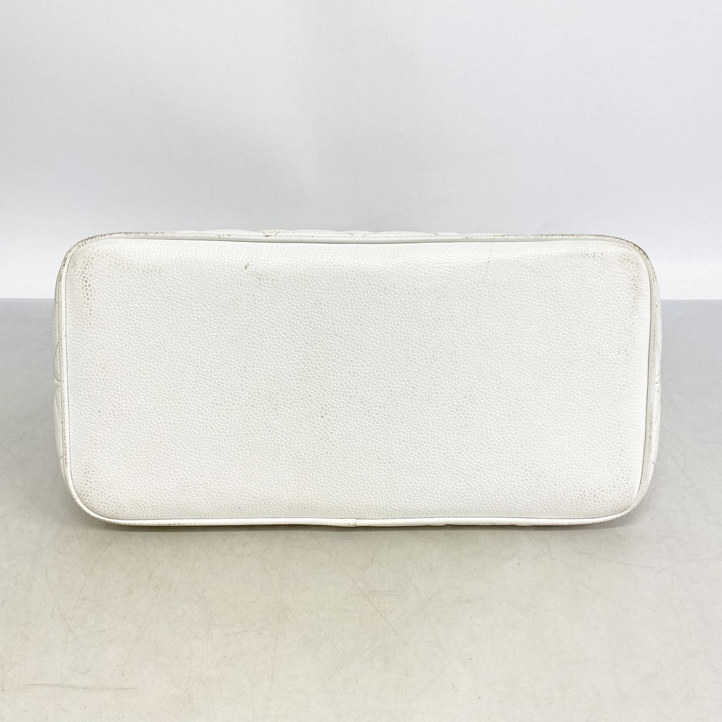 Chanel Tote Bag Reissue Caviar Leather White Gold — view 3