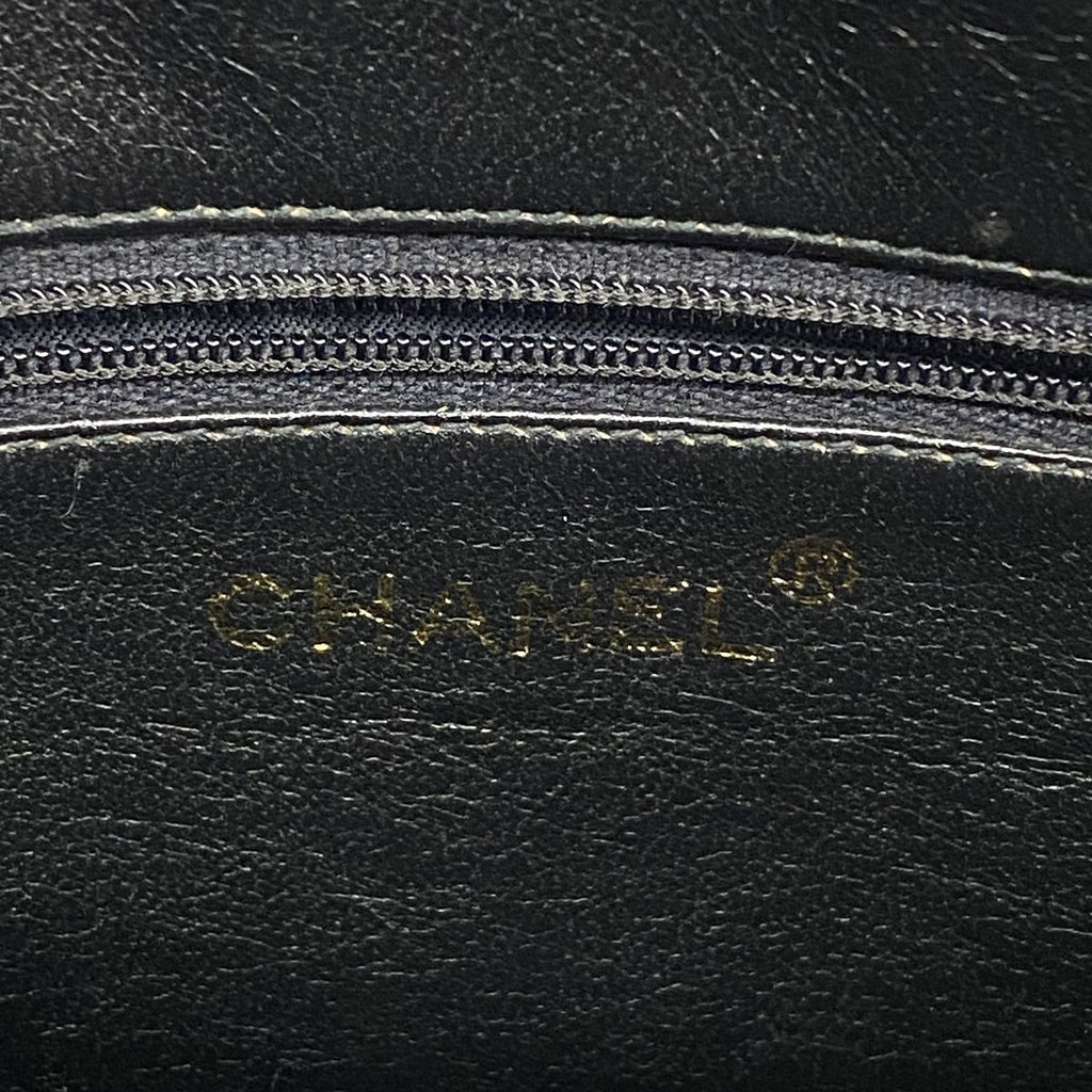 Chanel Shoulder Bag Quilted Lambskin Black Gold — view 5
