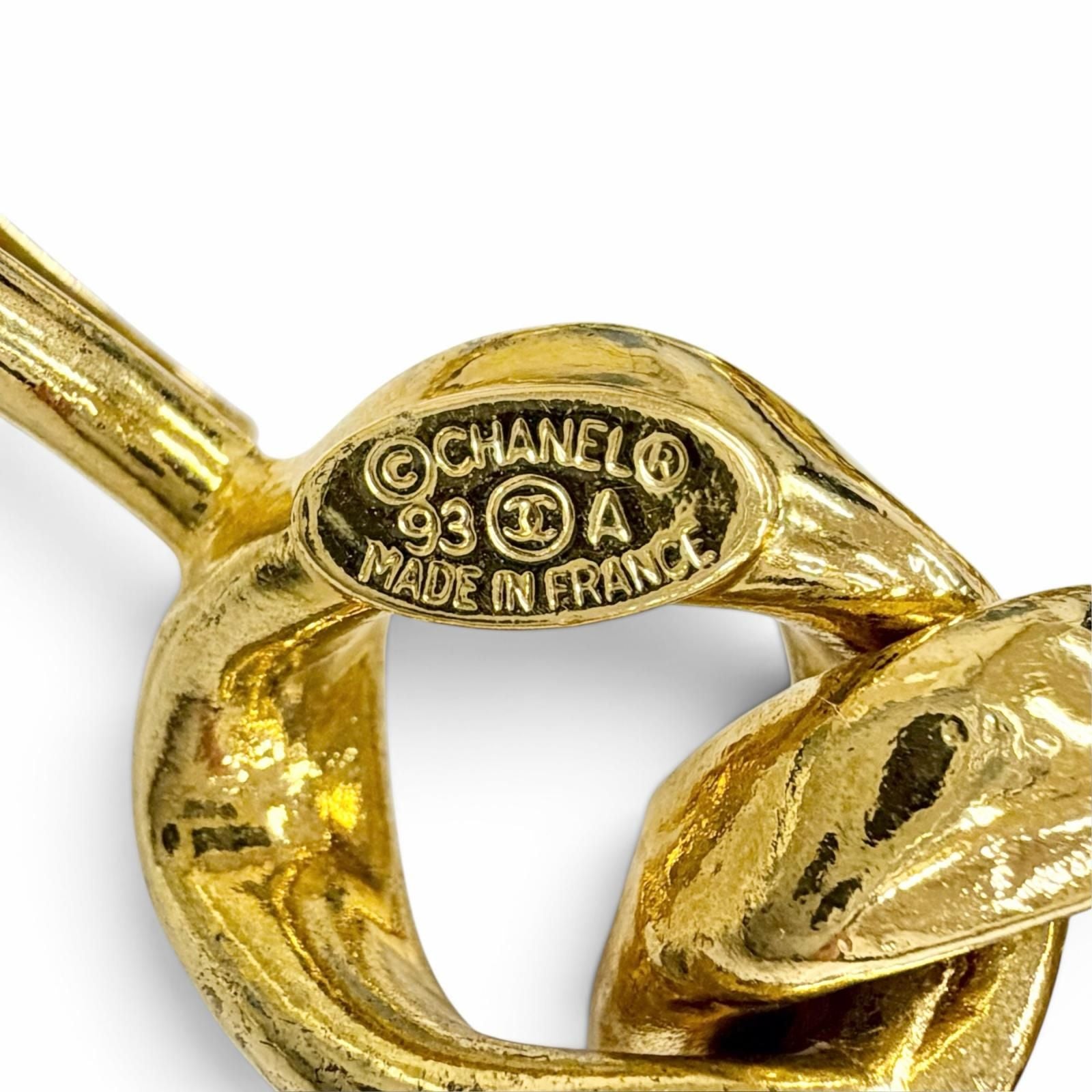 Chanel Vintage 93A CC Logo Chain Belt Gold — view 7