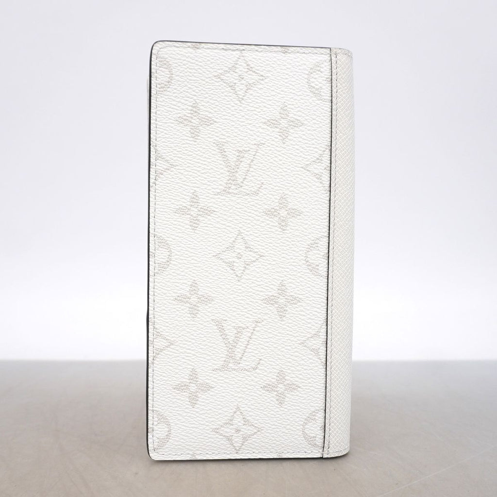 Louis Vuitton Wallet Taigarama Portefeuille Brazza Antarctica — view 6