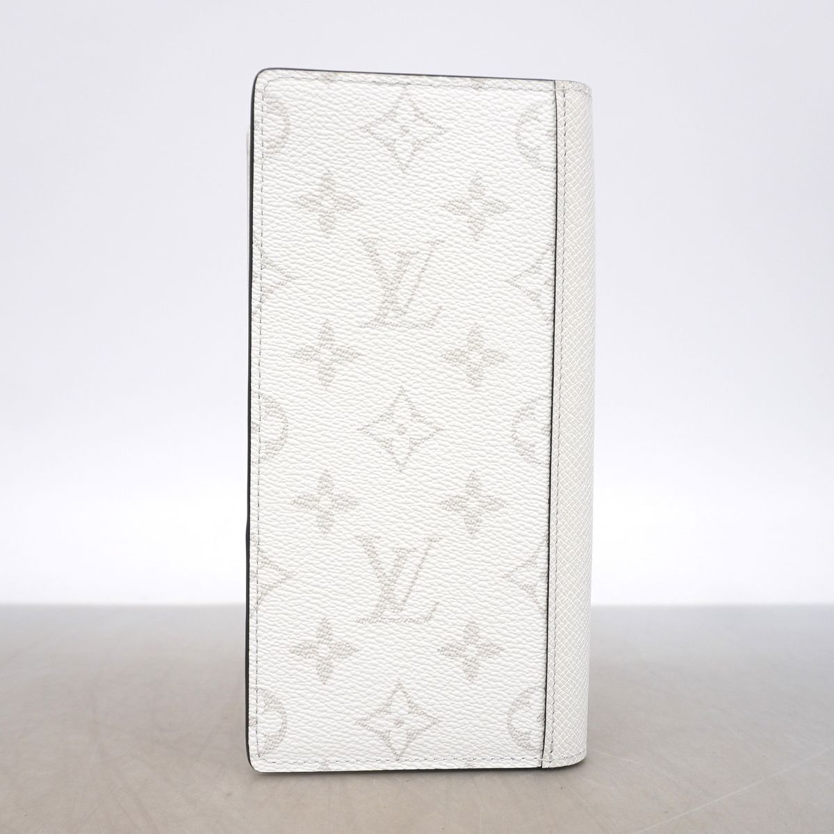 Louis Vuitton Wallet Taigarama Portefeuille Brazza Antarctica — view 6
