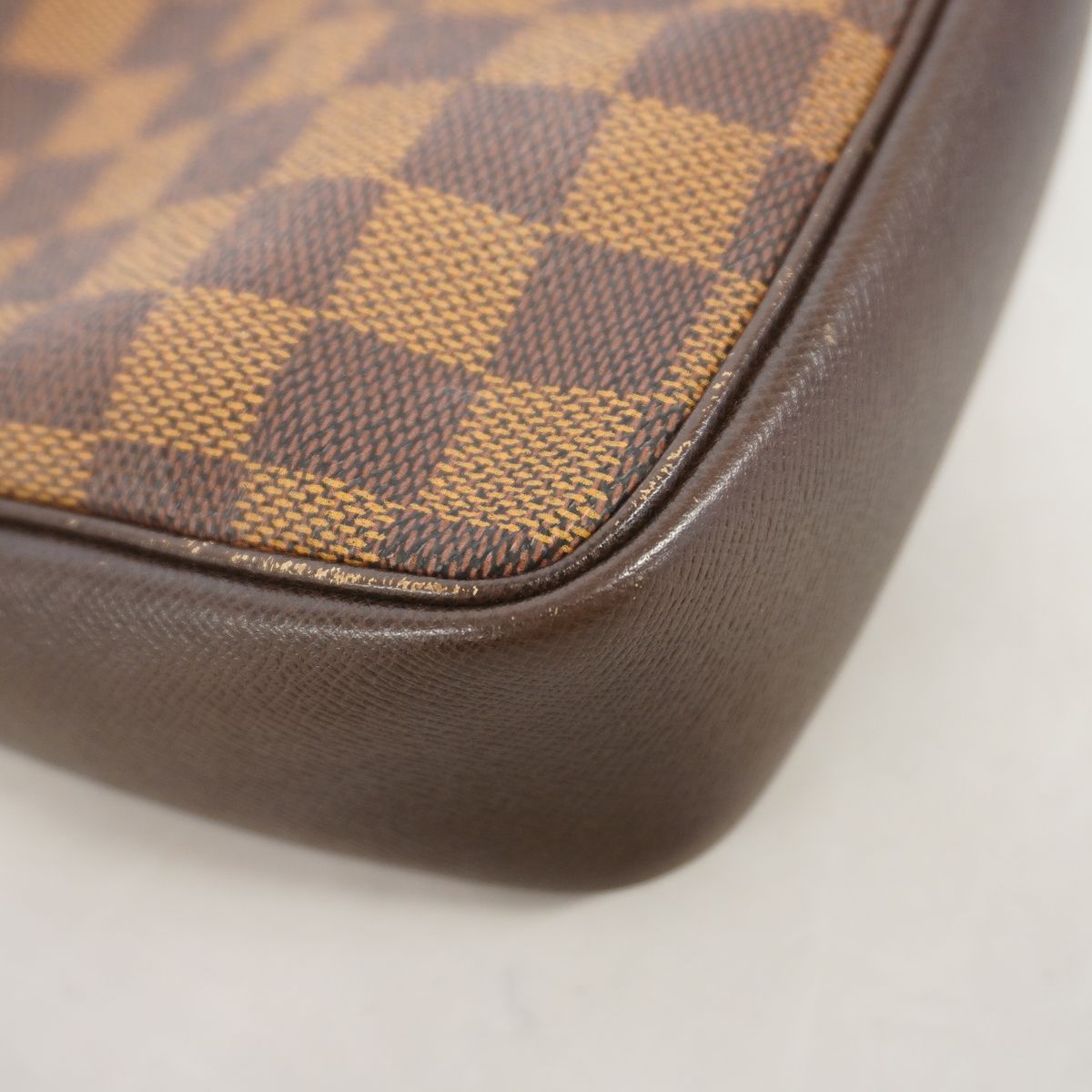 Louis Vuitton Pouch Damier Trousse Makeup Ebene — view 6