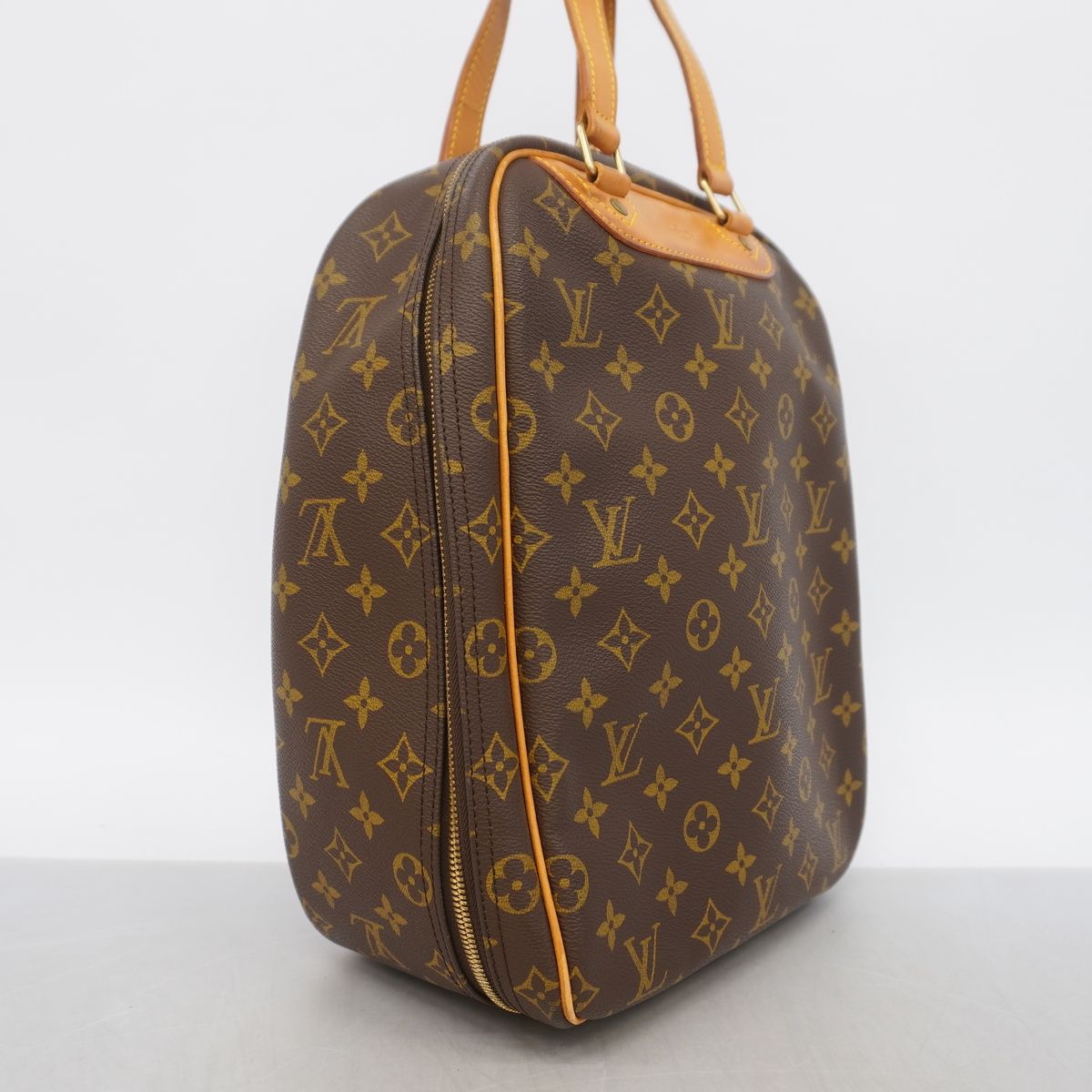 Louis Vuitton Handbag Monogram Excursion Brown — view 2