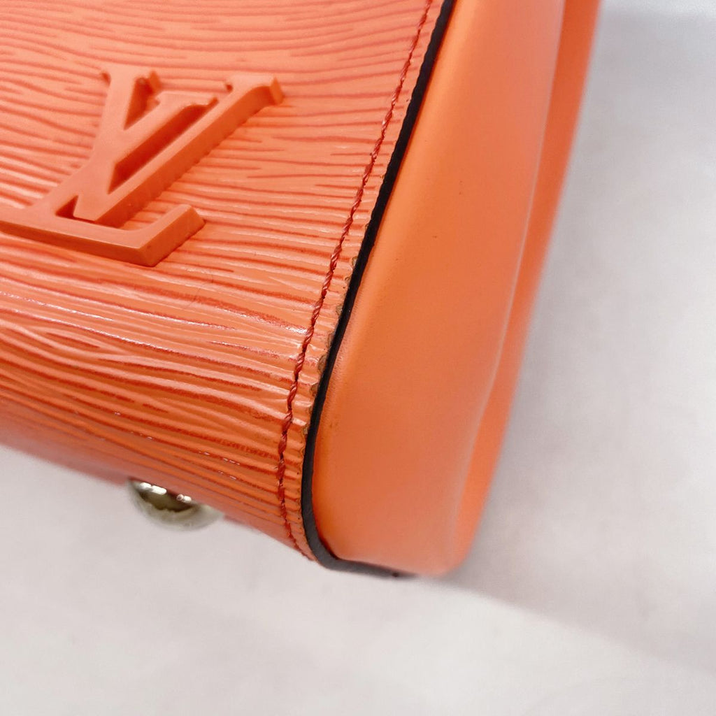 Louis Vuitton Handbag Epi Cluny MM Poppy Petal 2-Way Bag — view 8