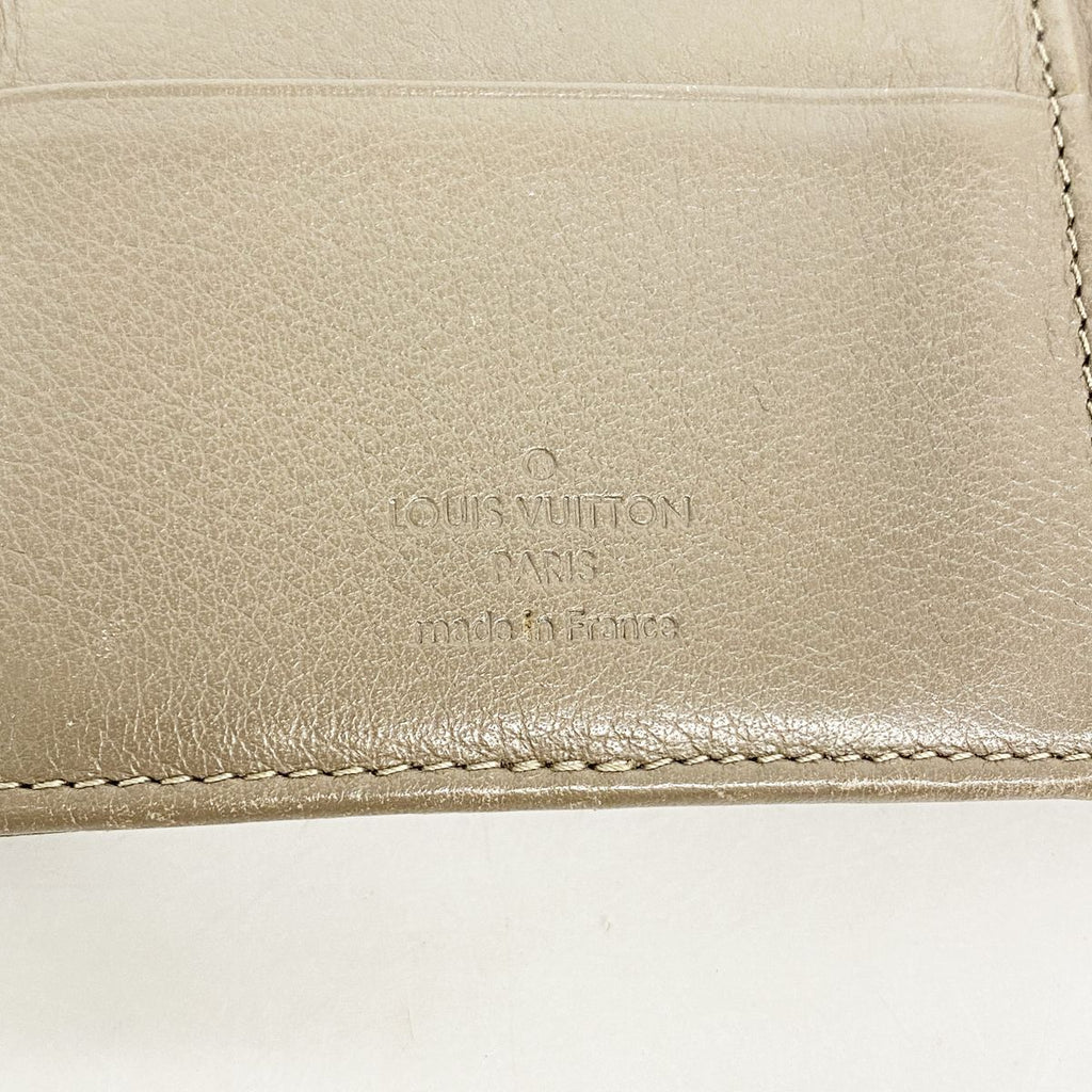Louis Vuitton Trifold Wallet Mahina Portefeuille Amelia Taupe — view 4