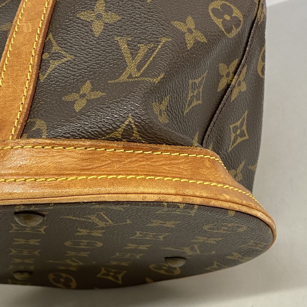 Louis Vuitton Tote Bag Monogram Bucket GM Brown — view 6