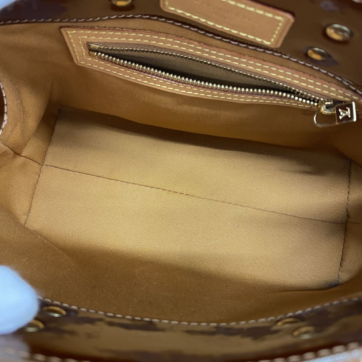 Louis Vuitton Handbag Vernis Reade PM Blanc — view 4