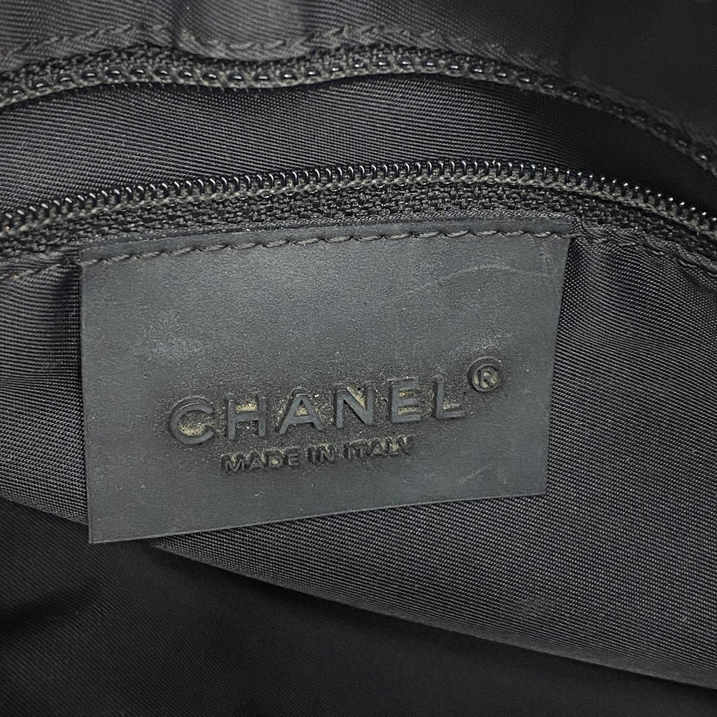 Chanel Shoulder Bag Sports Rubber Black — view 5