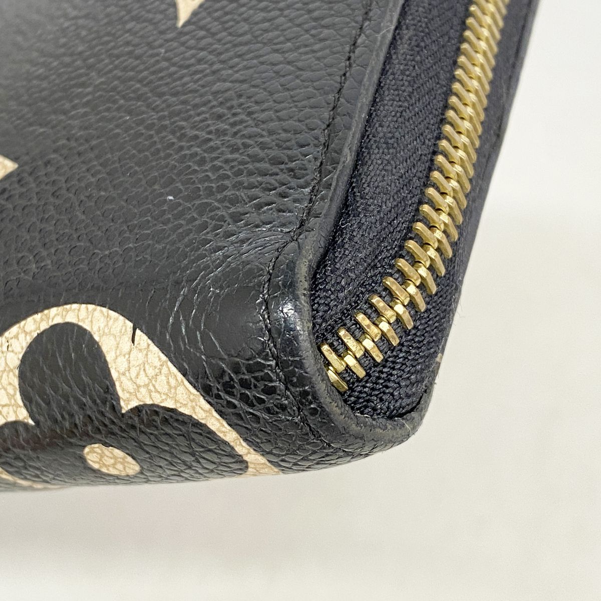 Louis Vuitton Wallet Monogram Empreinte Bicolor Zippy Black Beige — view 6