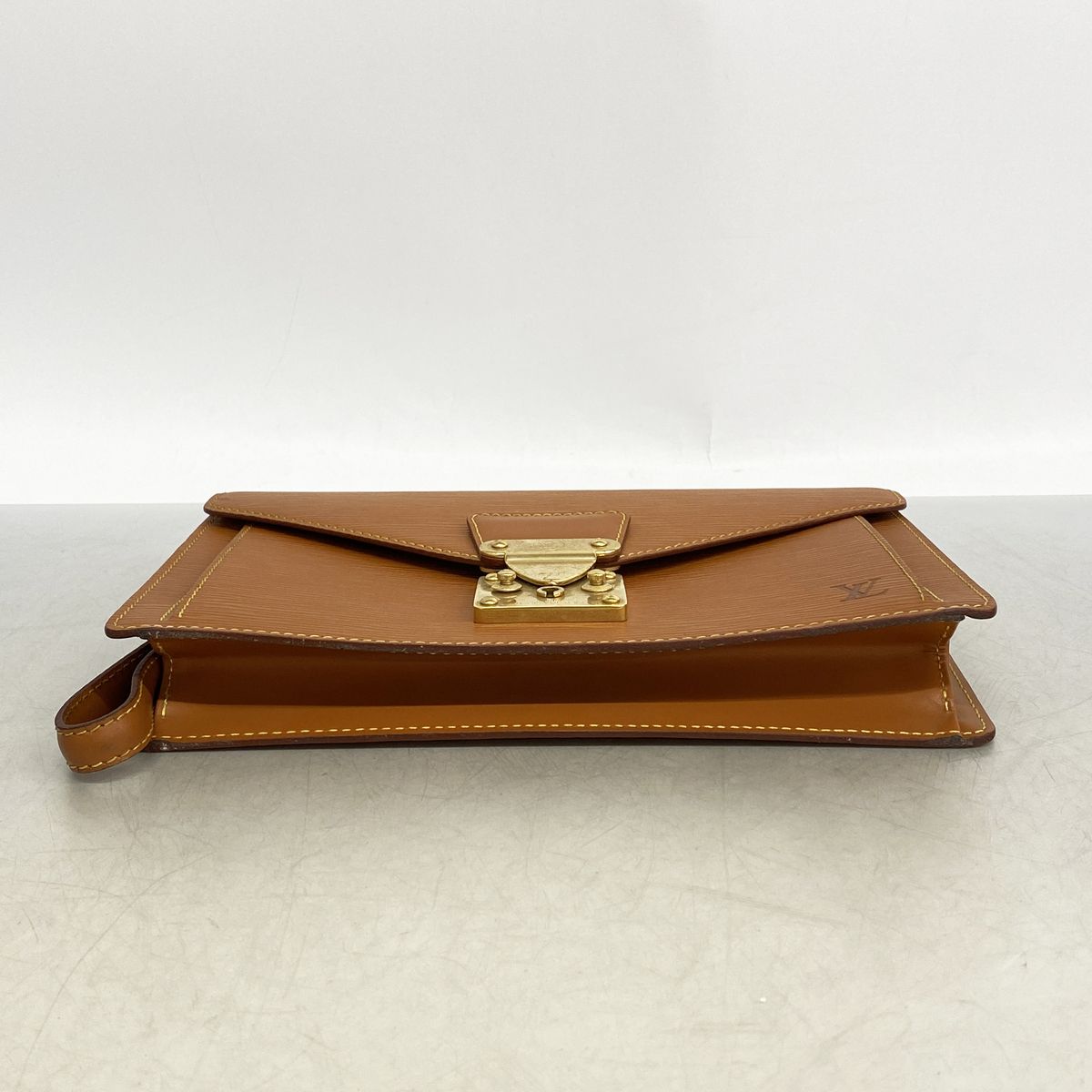 Louis Vuitton Clutch Epi Pochette Series Dragonne Cipango Gold — view 3