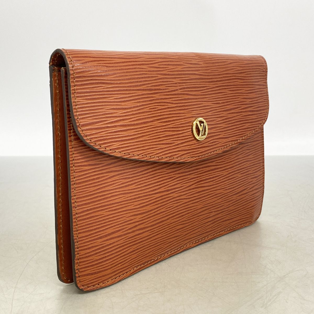 Louis Vuitton Clutch Epi Montaigne Kenya Brown — view 2