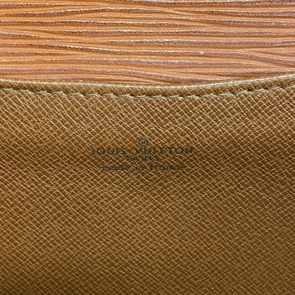 Louis Vuitton Clutch Epi Montaigne Kenya Brown — view 5