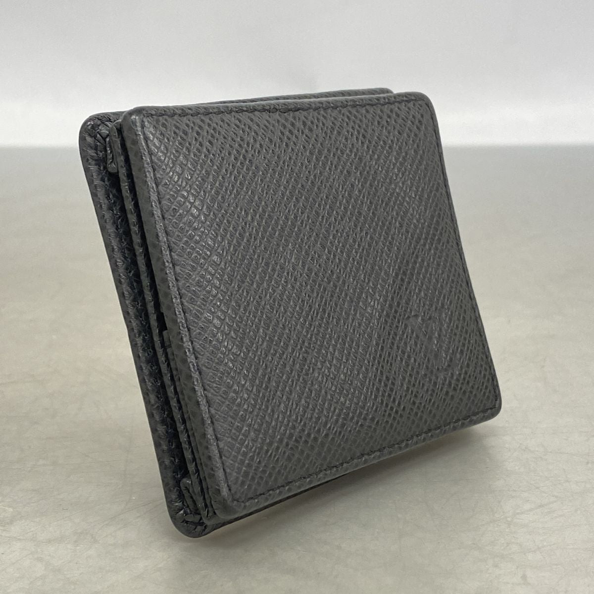 Louis Vuitton Coin Purse Taiga Portefeuille Monnaie Boite Ardoise — view 2