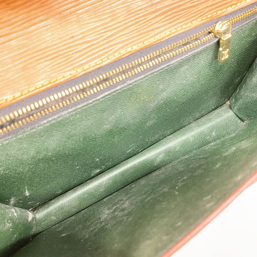 Louis Vuitton Clutch Epi Pochette Series Dragonne Cipango Gold — view 4