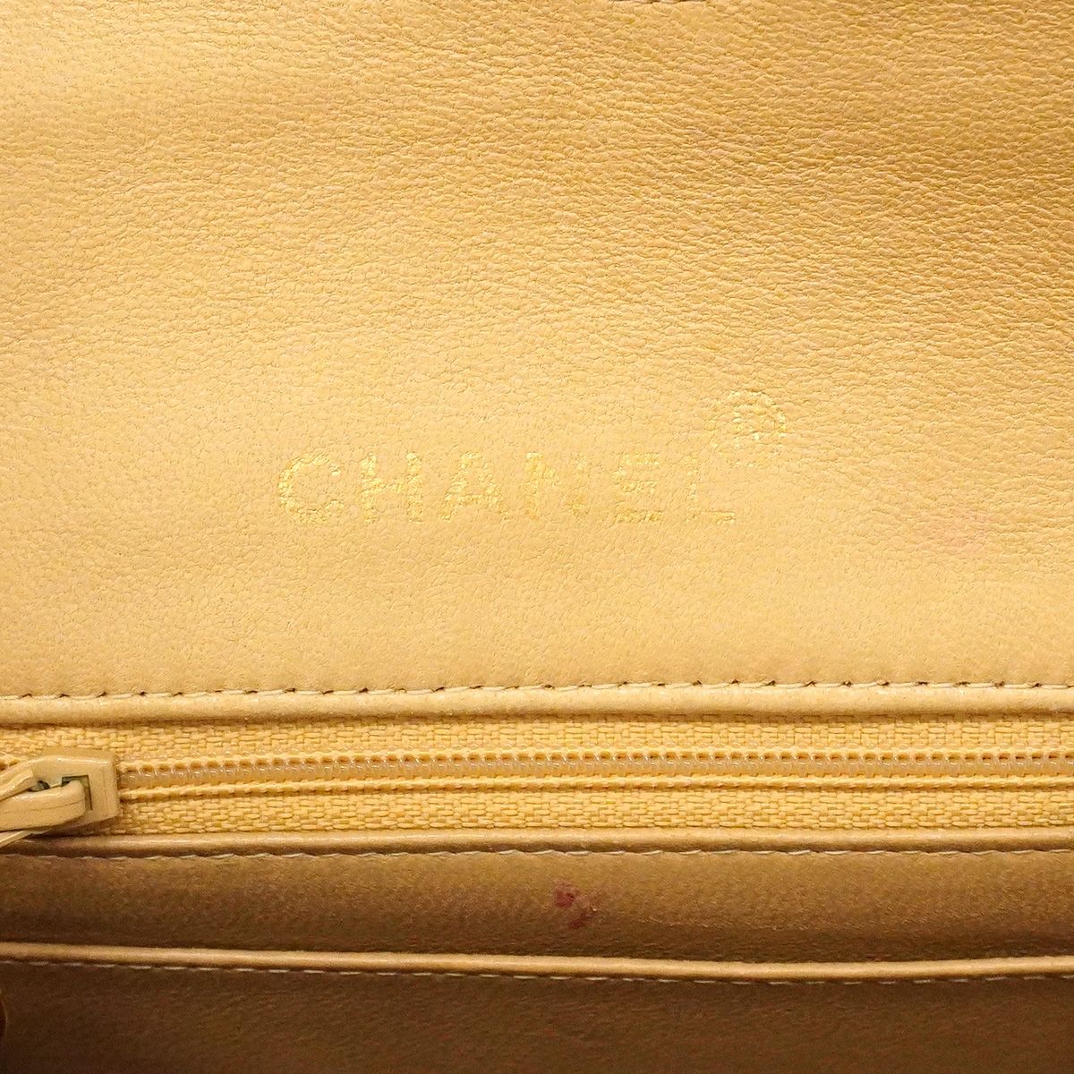 Chanel Shoulder Bag Mini Quilted Lambskin Beige Gold — view 5