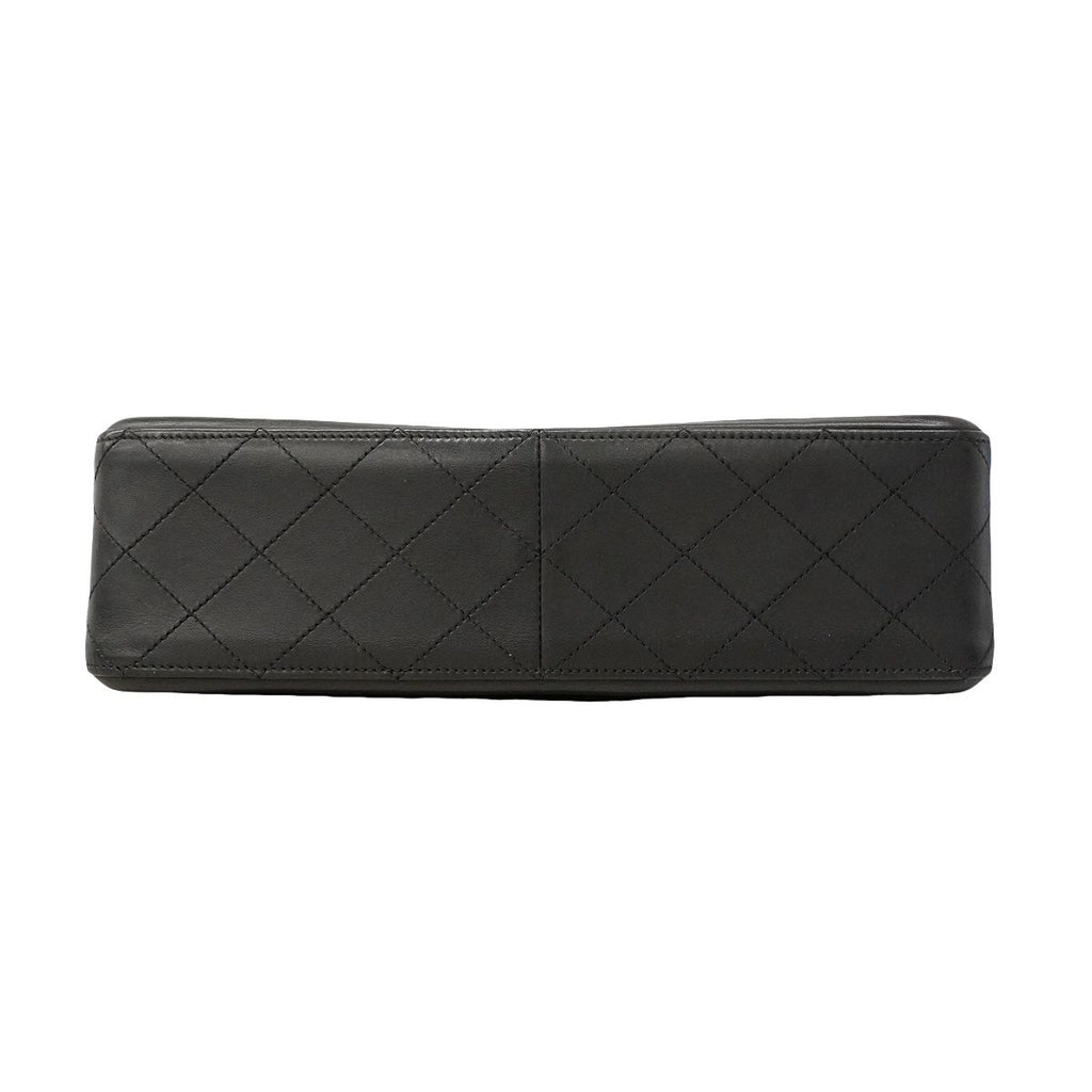 Chanel Shoulder Bag Quilted Lambskin Black Gold — view 3