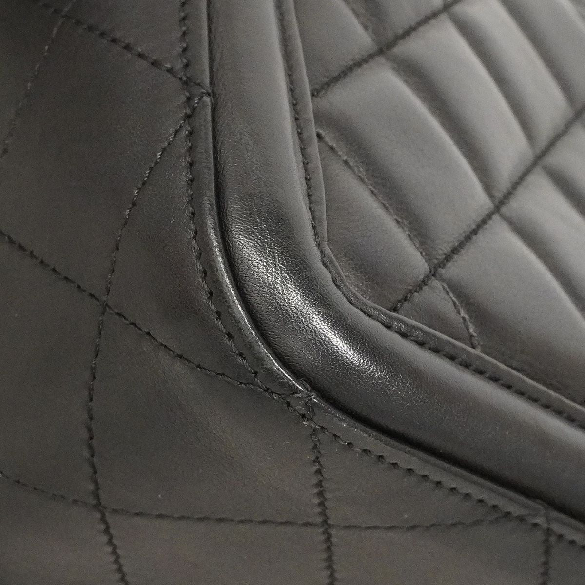 Chanel Shoulder Bag Quilted Lambskin Black Gold — view 6
