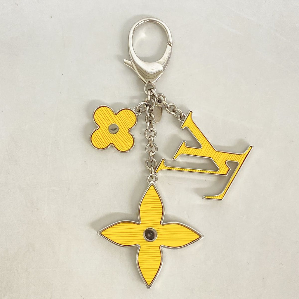 Louis Vuitton Key Holder Charm Epi Bijou Sac Fleur de Silver Citron — view 5