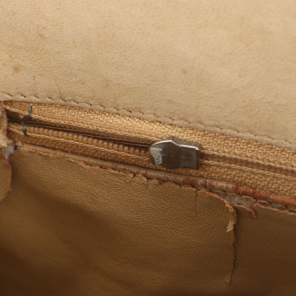 Chanel Choco Bar CC Logo Leather Handbag Shoulder — view 7