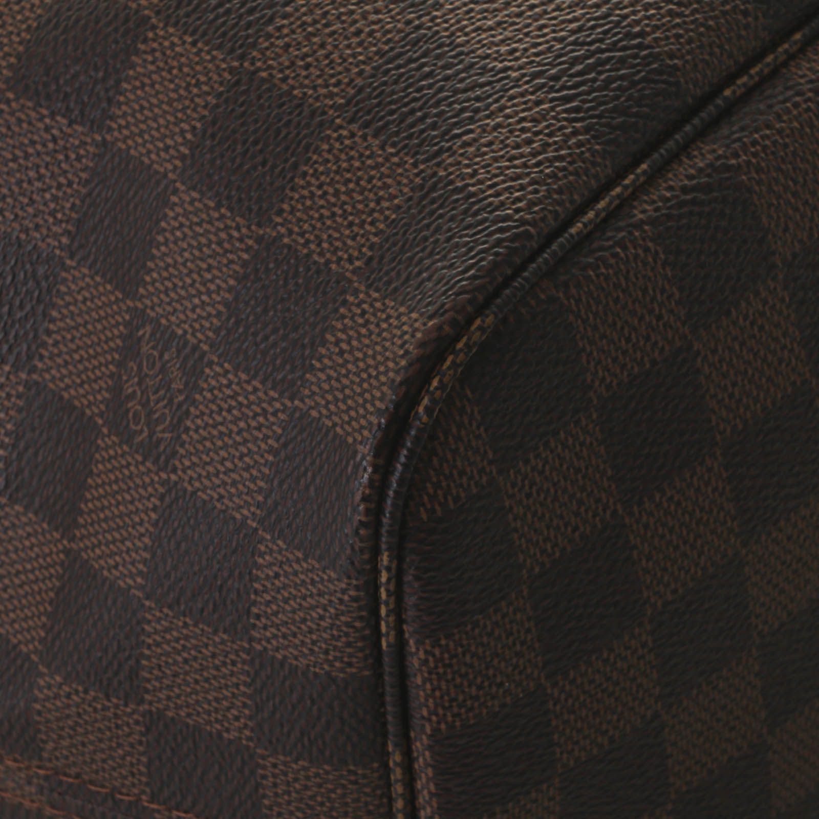 Louis Vuitton Neverfull MM Tote Bag Damier Canvas Cerise — view 5