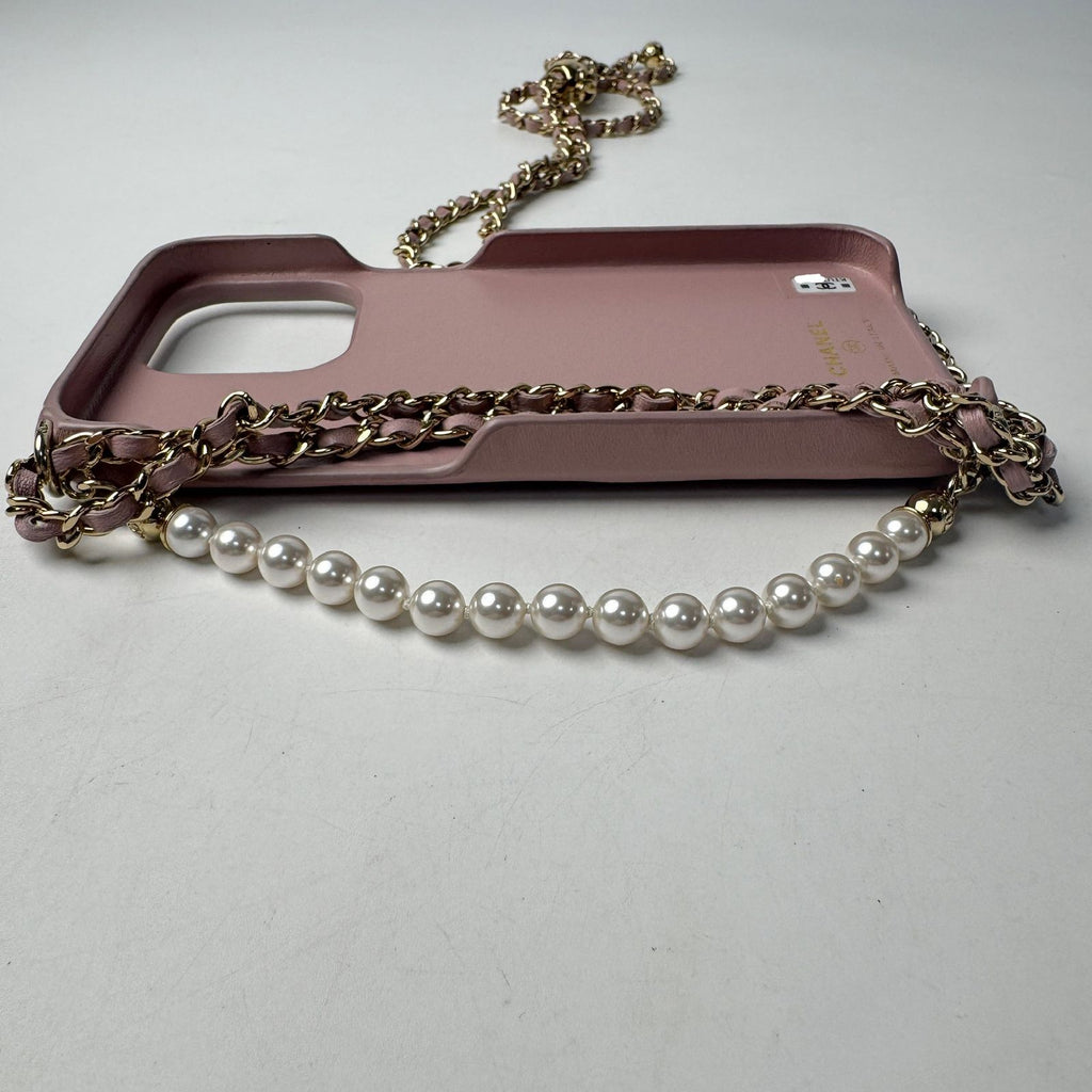 Chanel Case Chain Strap Pearl — view 7