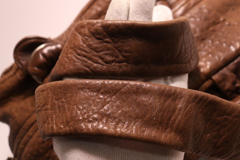 Chanel Leather Handbag Brown — view 6