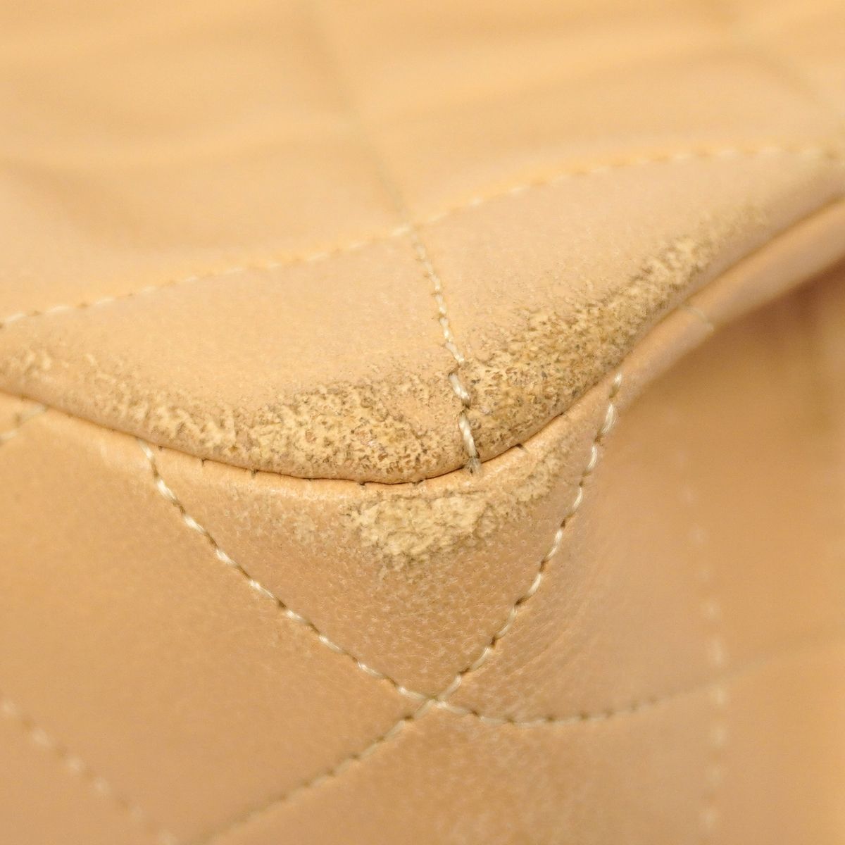 Chanel Shoulder Bag Quilted Lambskin Beige Gold — view 6