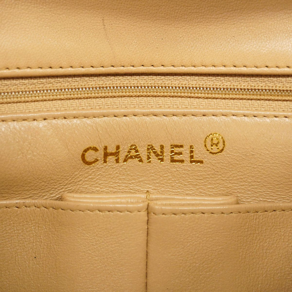 Chanel Shoulder Bag Quilted Lambskin Beige Gold — view 5