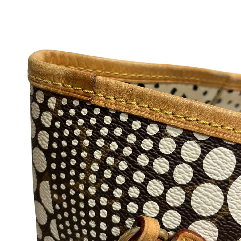 Louis Vuitton Yayoi Kusama Collaboration Neverfull MM Monogram Wave Tote Bag — view 7